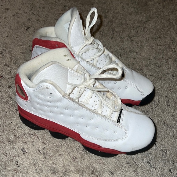 Jordan Other - AIR JORDAN 13 RETRO PS 'CHICAGO' 2017. Size 4.5Y. Used conditions. No original📦